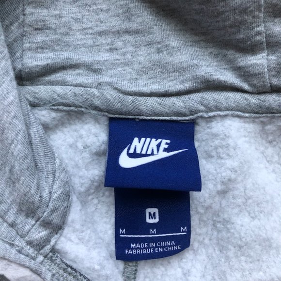 Cropped Grey NIKE Short-Sleeved Pullover (Grey) - Picture 3 of 6